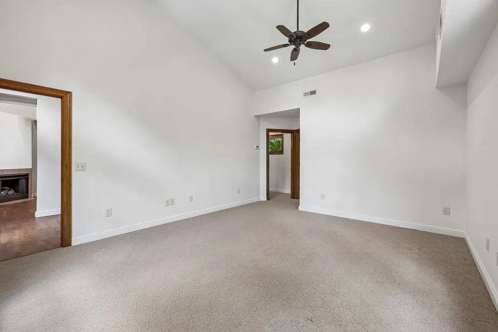 1012 S Wrights Court Gallatin TN 37066