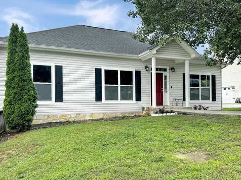 898 Fuller Glen Circle Chattanooga TN 37421