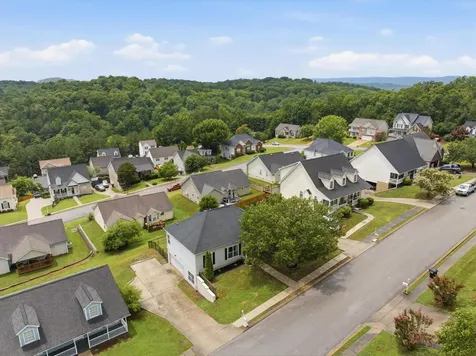 898 Fuller Glen Circle Chattanooga TN 37421