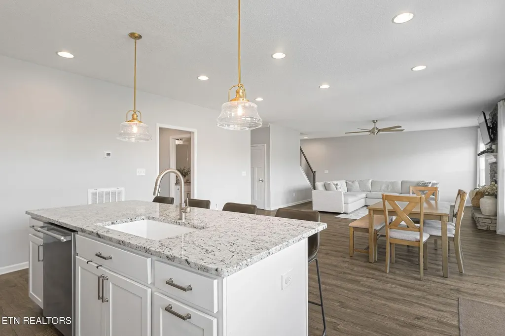 10615 Tin Man Lane Knoxville TN 37932