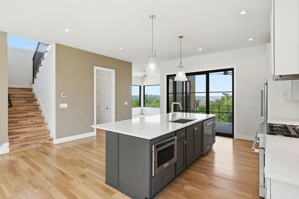 6012 Hill Circle Nashville TN 37209