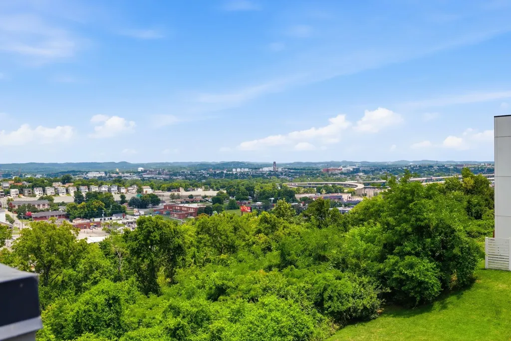 6012 Hill Circle Nashville TN 37209