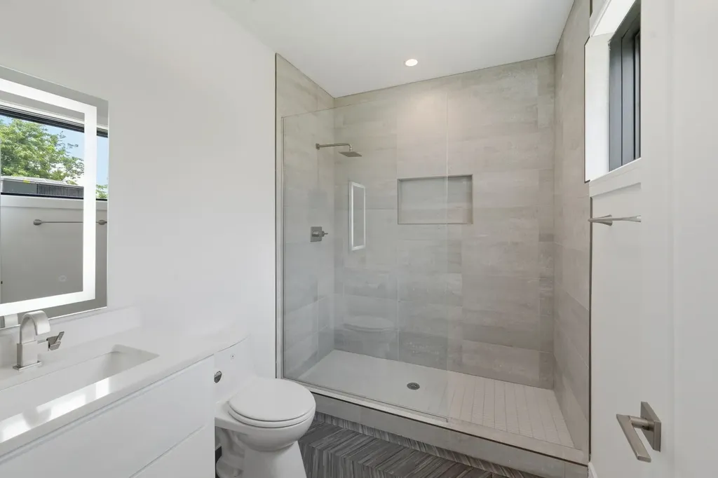 6012 Hill Circle Nashville TN 37209