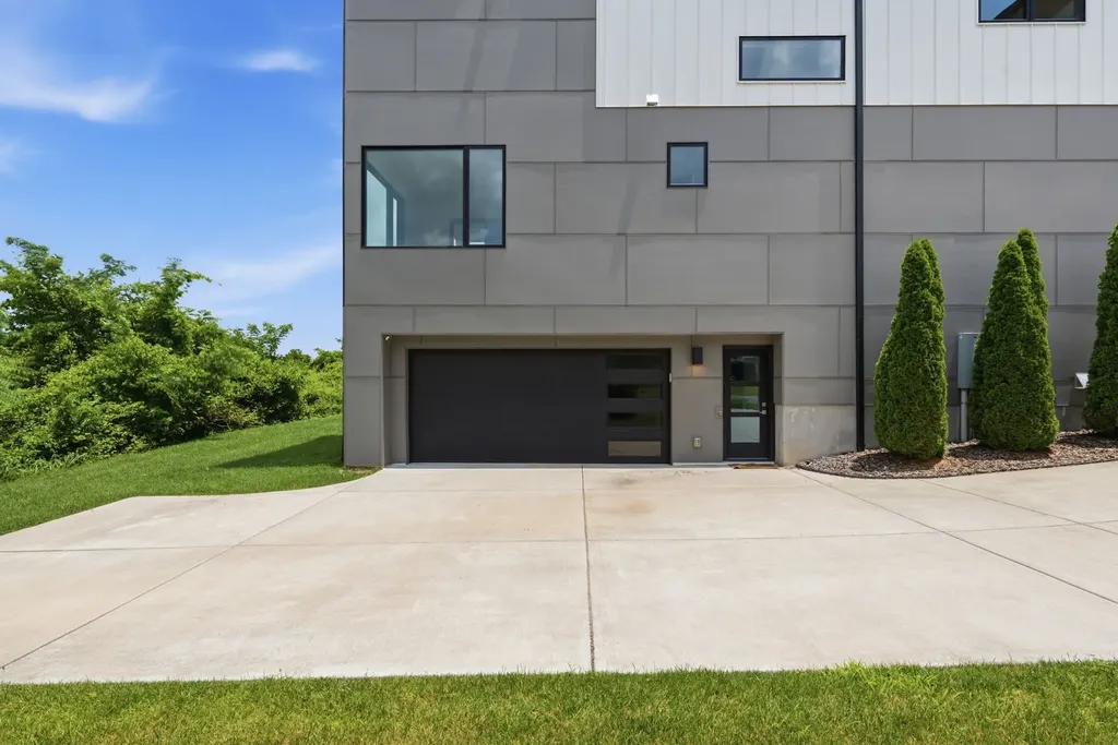 6012 Hill Circle Nashville TN 37209