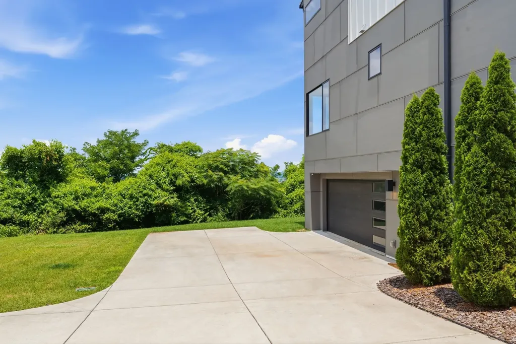 6012 Hill Circle Nashville TN 37209