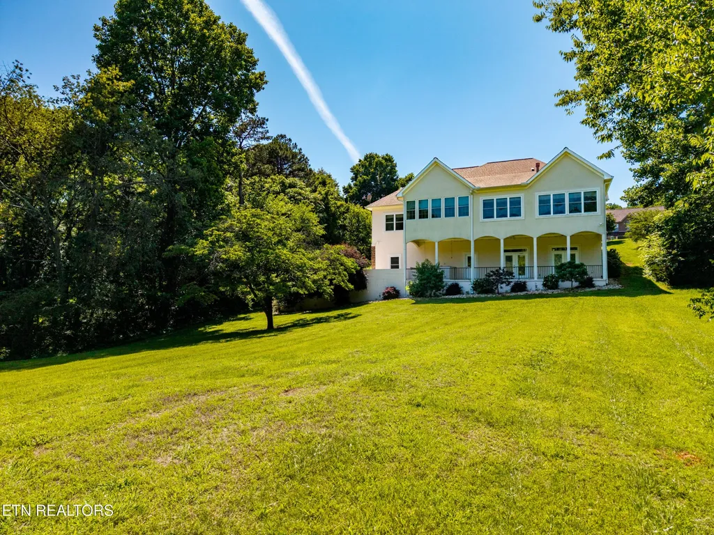 210 Indian Shadows Drive Maryville TN 37801
