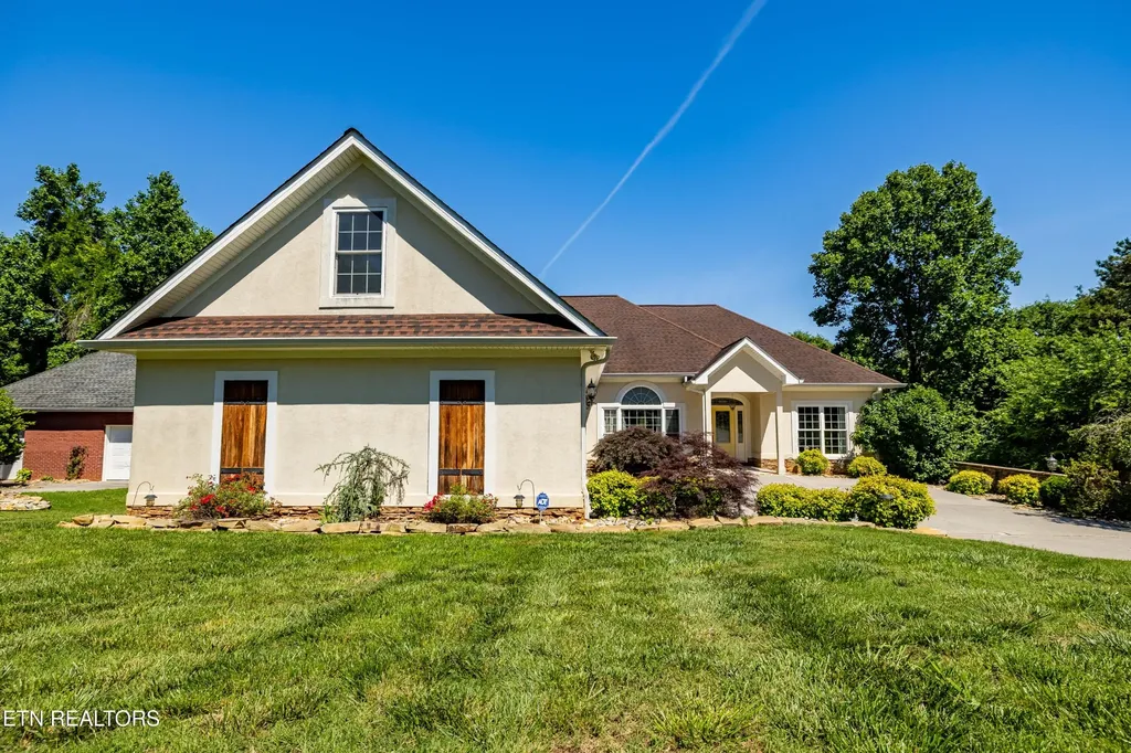 210 Indian Shadows Drive Maryville TN 37801