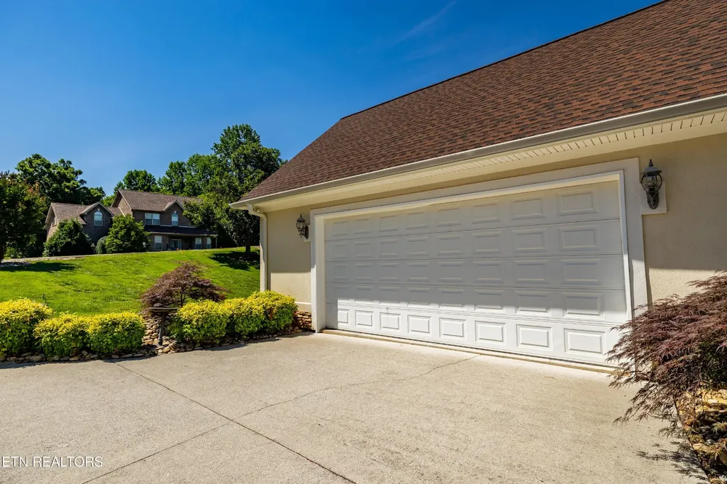 210 Indian Shadows Drive Maryville TN 37801
