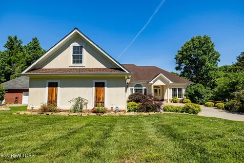 210 Indian Shadows Drive Maryville TN 37801