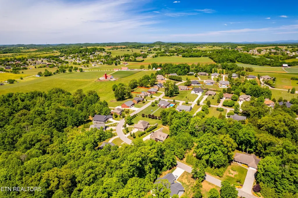 1055 Houston Springs Road Greenback TN 37742