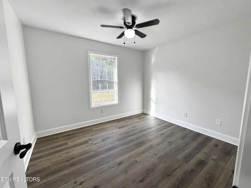 115 Spruce Lane Kingston TN 37763