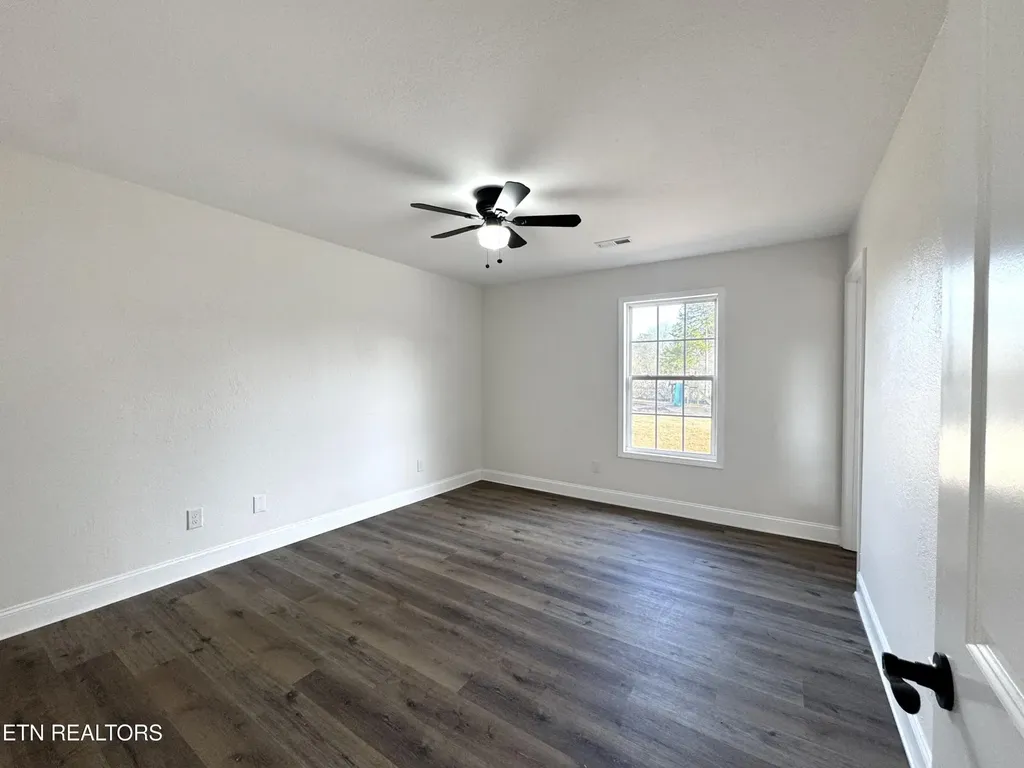 115 Spruce Lane Kingston TN 37763