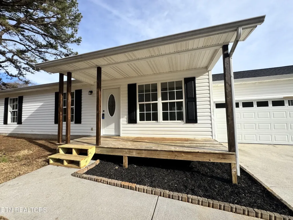 115 Spruce Lane Kingston TN 37763
