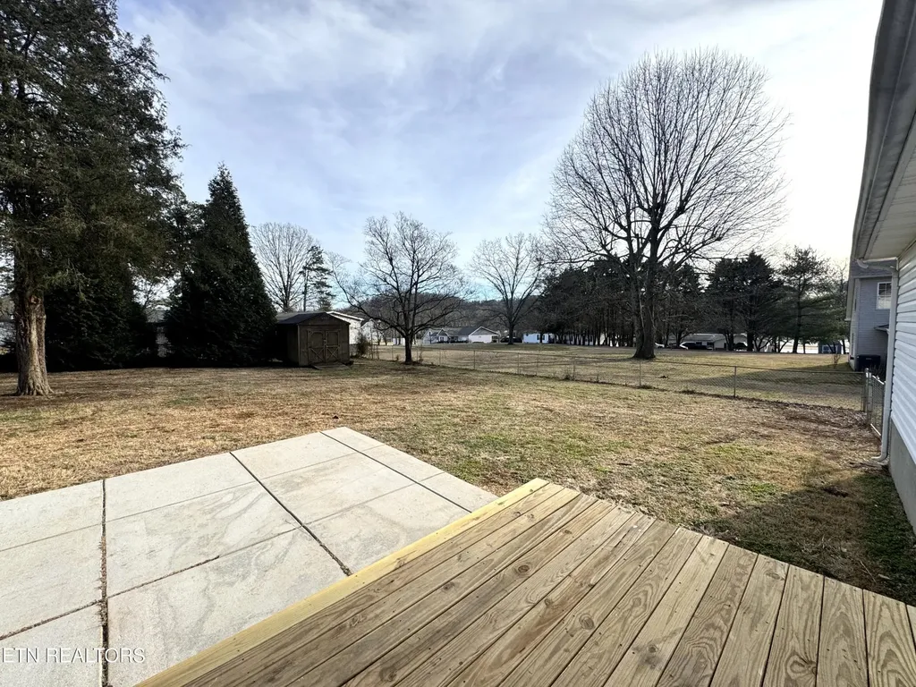 115 Spruce Lane Kingston TN 37763