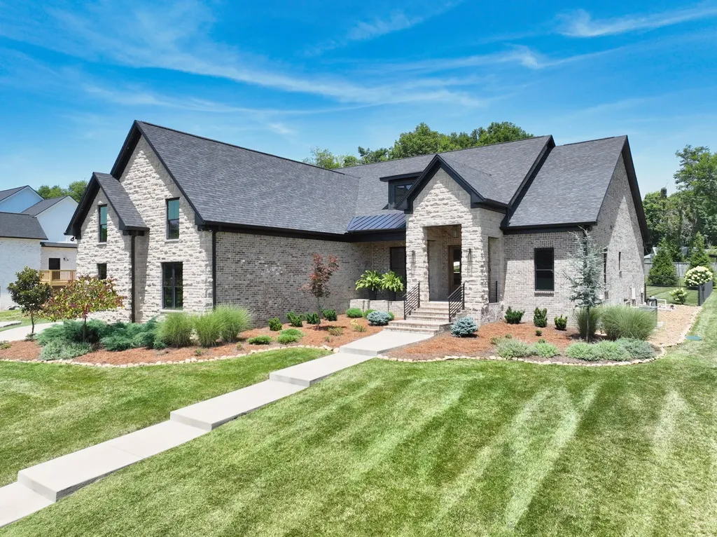 335 Sunset Island Trail Gallatin TN 37066