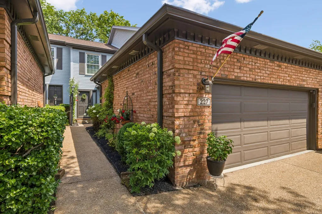 227 Hearthstone Manor Lane Brentwood TN 37027