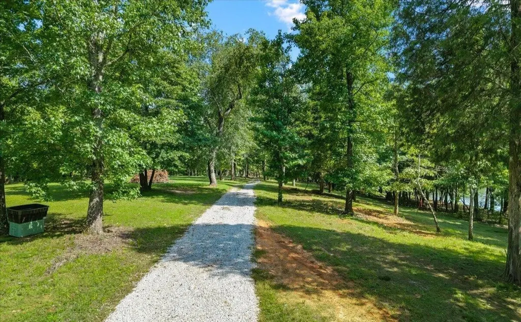 132 Hatt Lane Rockwood TN 37854