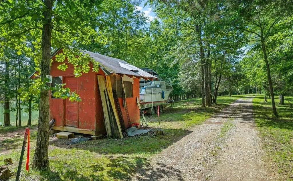 132 Hatt Lane Rockwood TN 37854