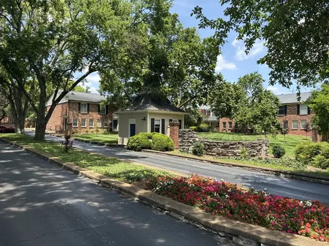 5025 Hillsboro Pike Nashville TN 37215