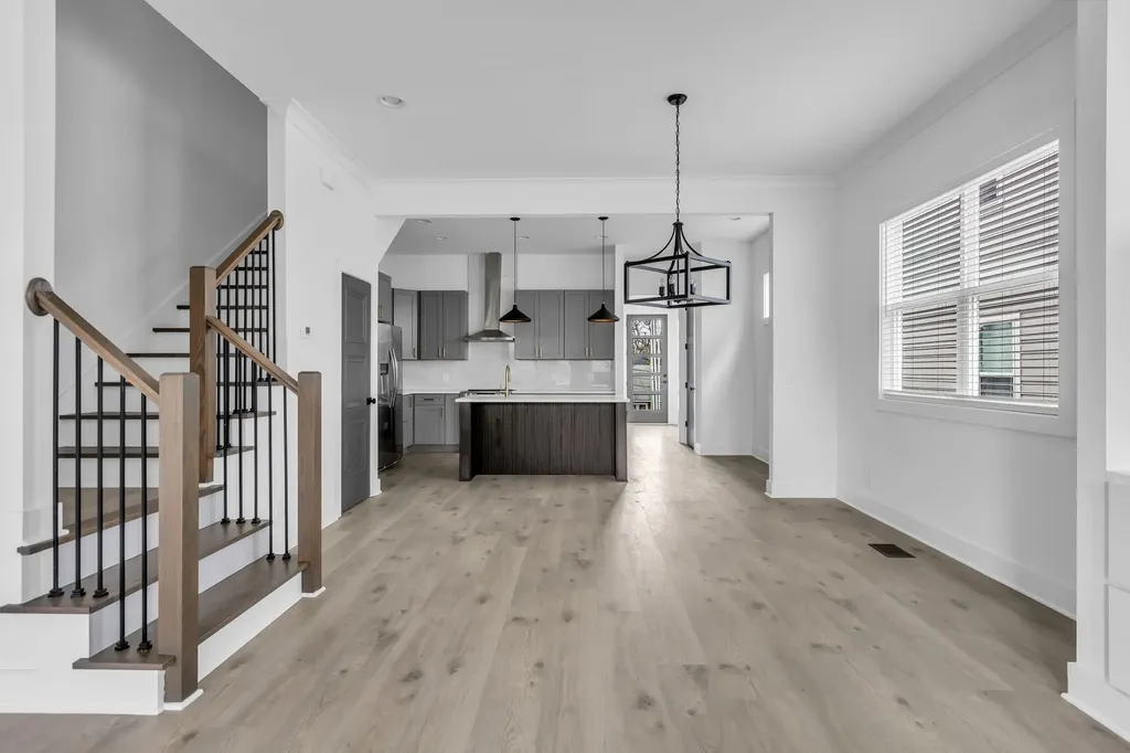 2110 11th Ave, N Nashville TN 37208