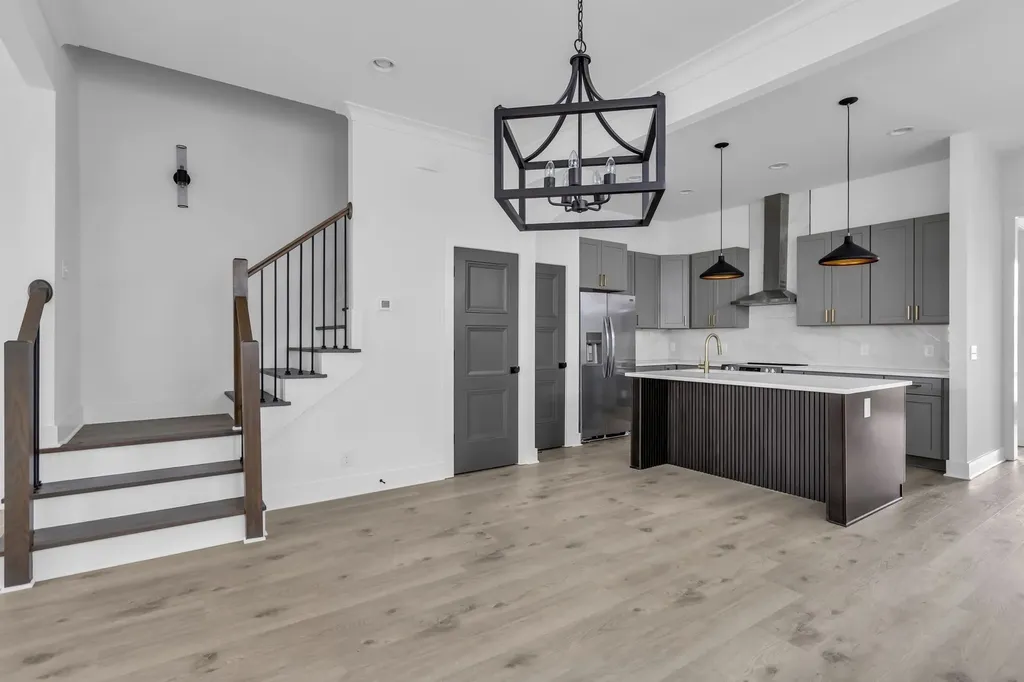 2110 11th Ave, N Nashville TN 37208