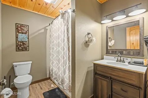 622 Wiley Oakley Drive Gatlinburg TN 37738