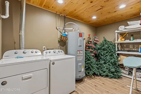 622 Wiley Oakley Drive Gatlinburg TN 37738