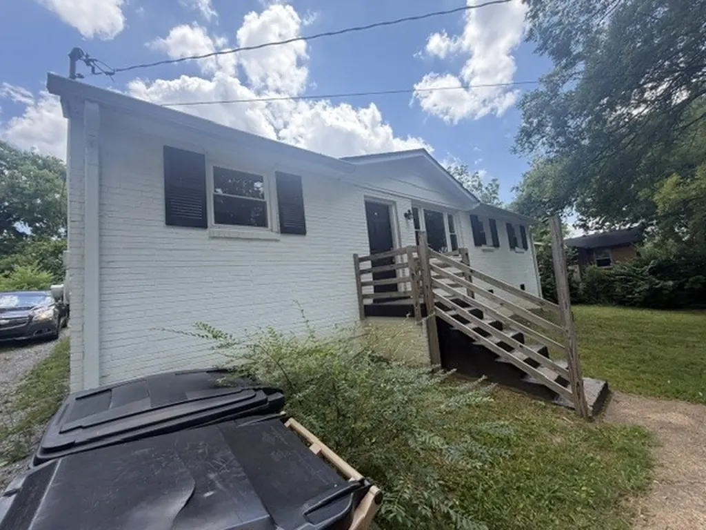 512 Roosevelt Avenue Madison TN 37115