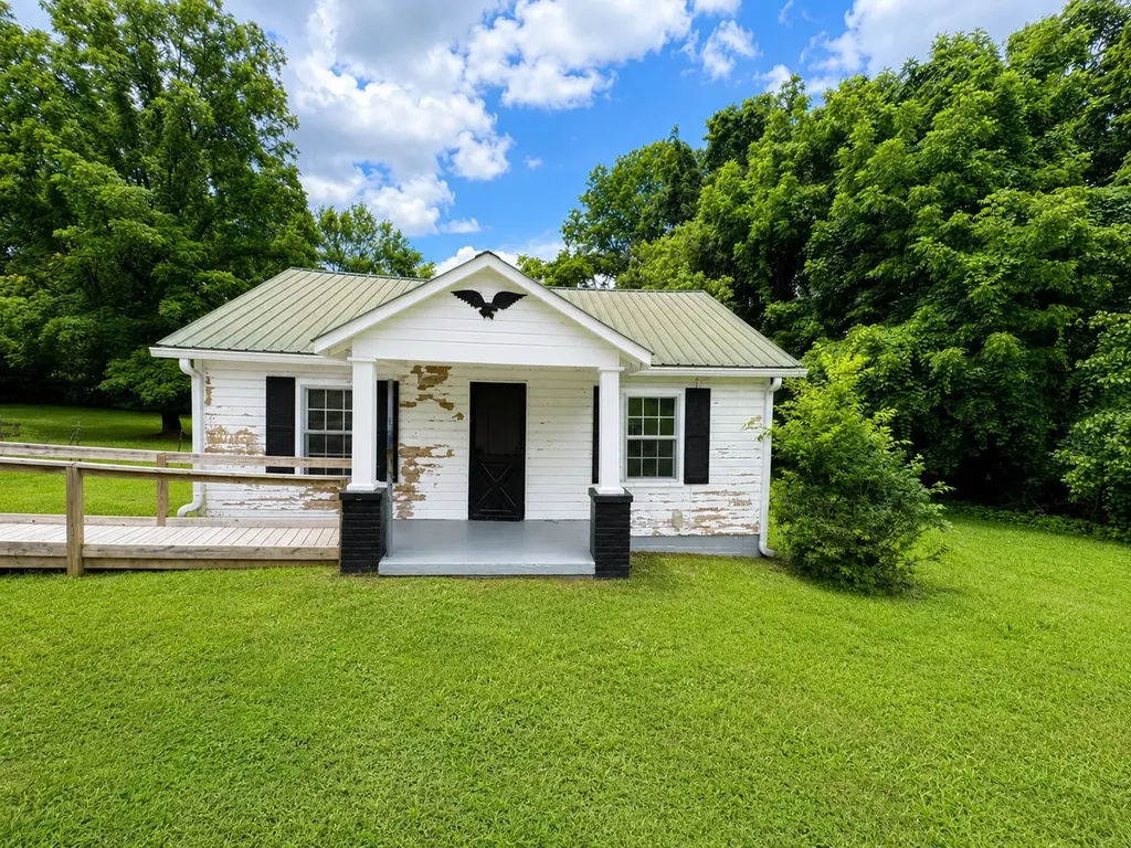 310 Davis Drive Clarksville TN 37040