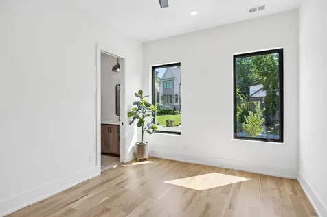 2507B Vaulx Lane Nashville TN 37204