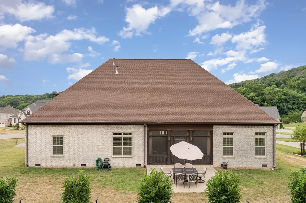 9222 Holstein Drive Nolensville TN 37135