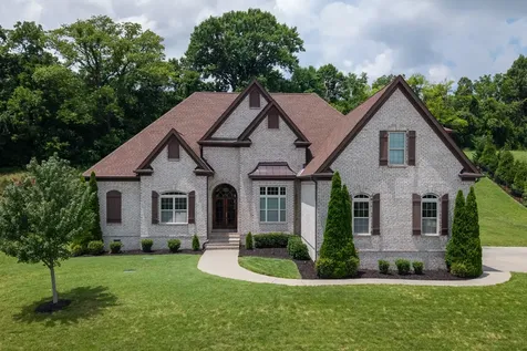 9222 Holstein Drive Nolensville TN 37135
