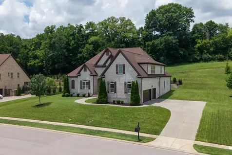 9222 Holstein Drive Nolensville TN 37135