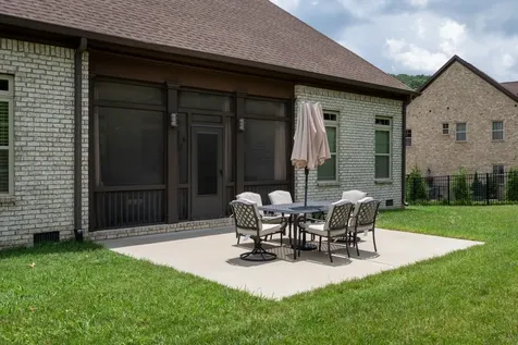 9222 Holstein Drive Nolensville TN 37135