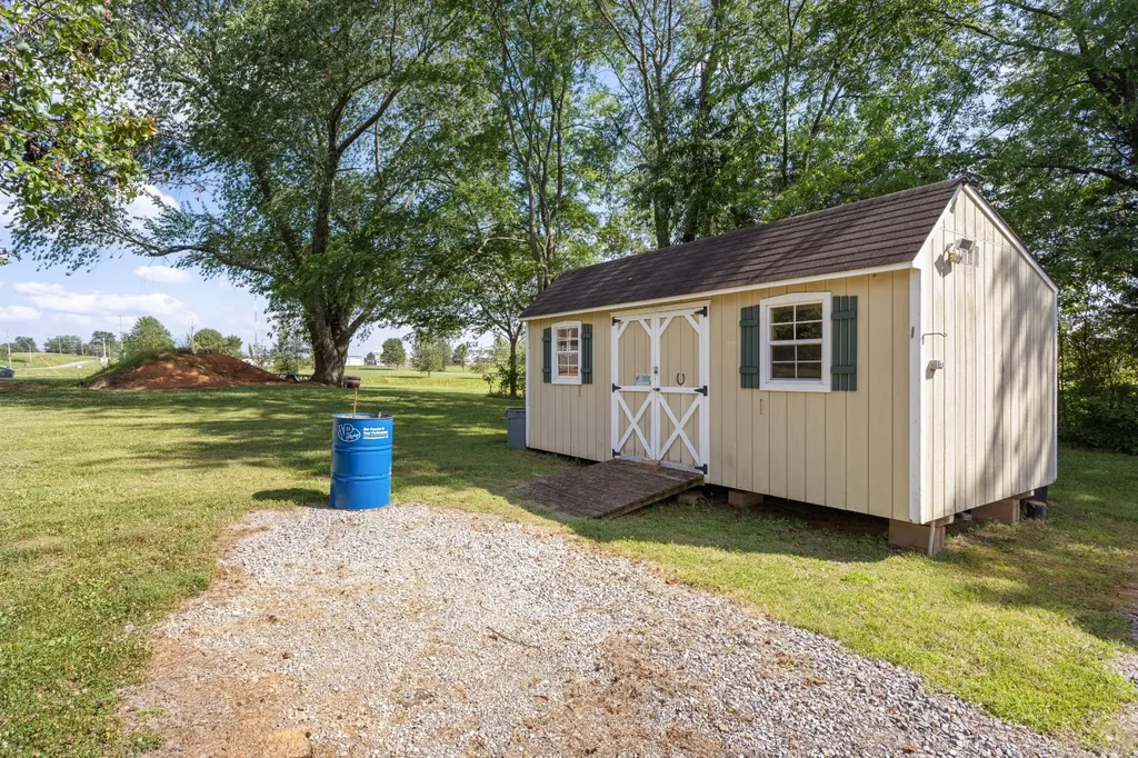 228A T G T Road Portland TN 37148