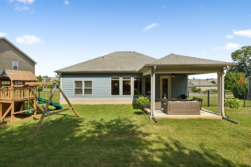 2720 Nottingham Drive Columbia TN 38401
