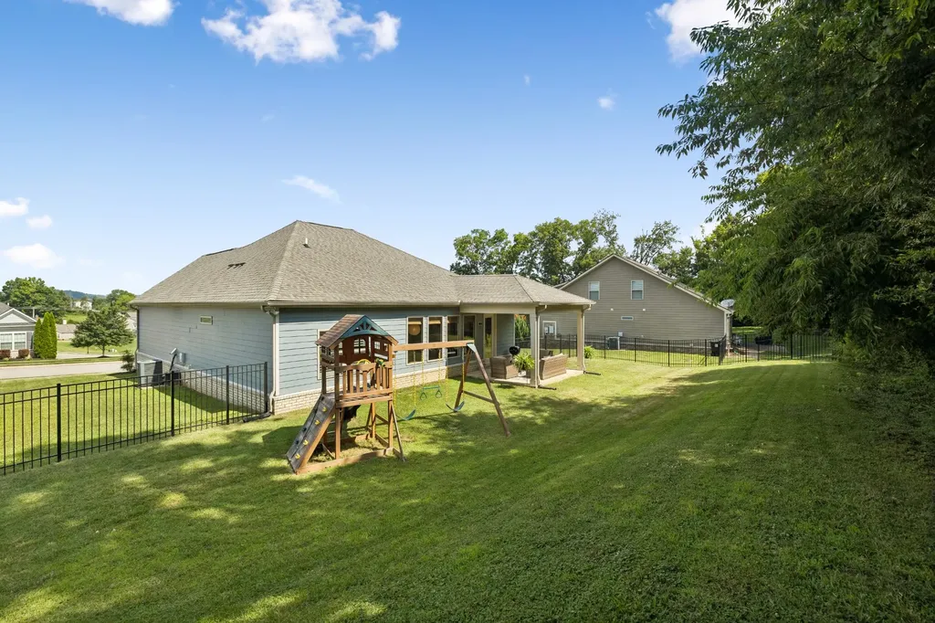 2720 Nottingham Drive Columbia TN 38401