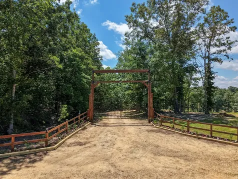 111 Adaleighs Way Big Sandy TN 38221