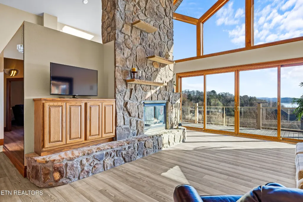 124 Indian Shadows Drive Maryville TN 37801