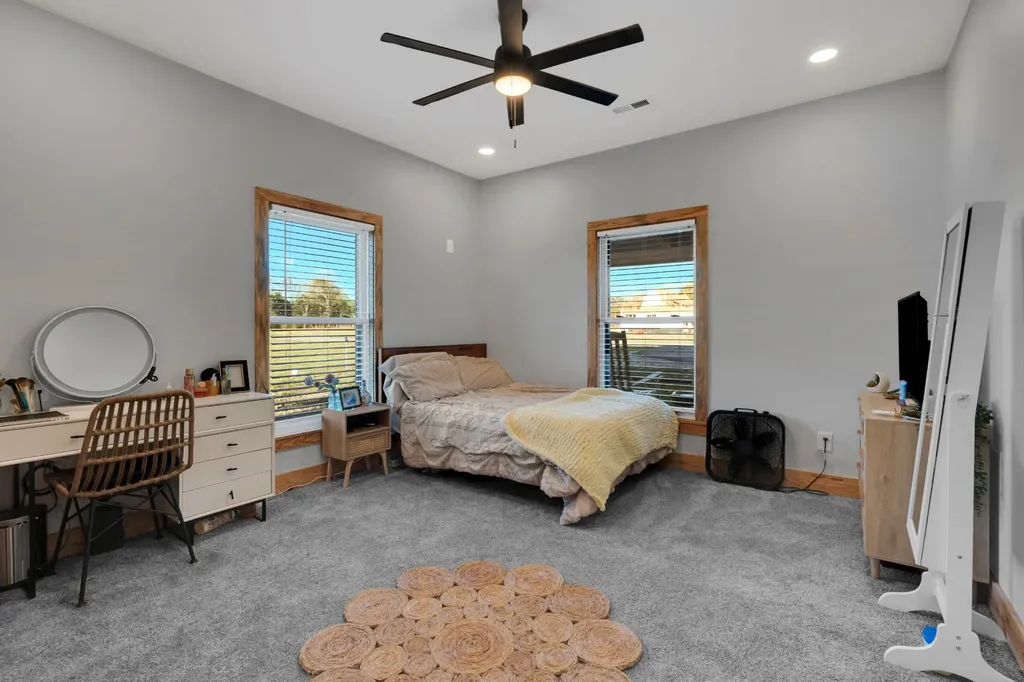 110 Buzzard Roost Road Chapel Hill TN 37034