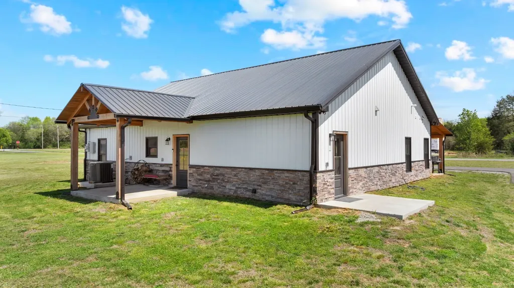 110 Buzzard Roost Road Chapel Hill TN 37034