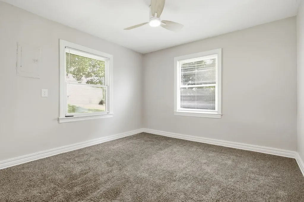 1604 S High Street Columbia TN 38401