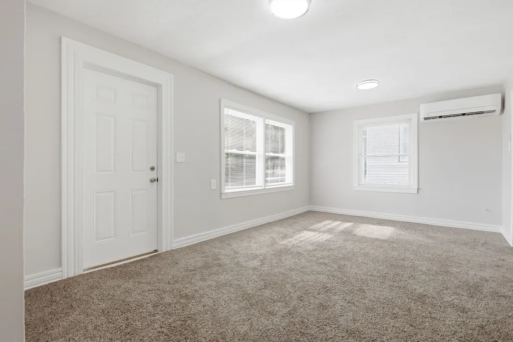 1604 S High Street Columbia TN 38401