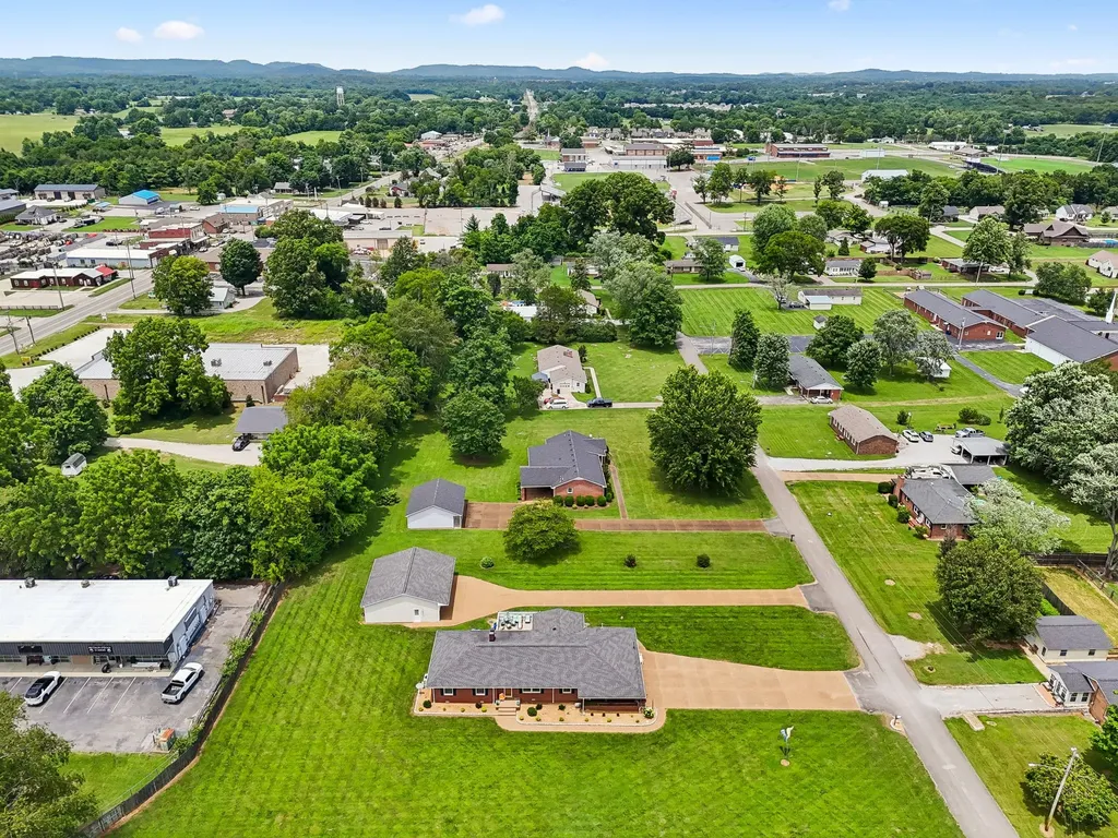 205 Crestview Street Chapel Hill TN 37034