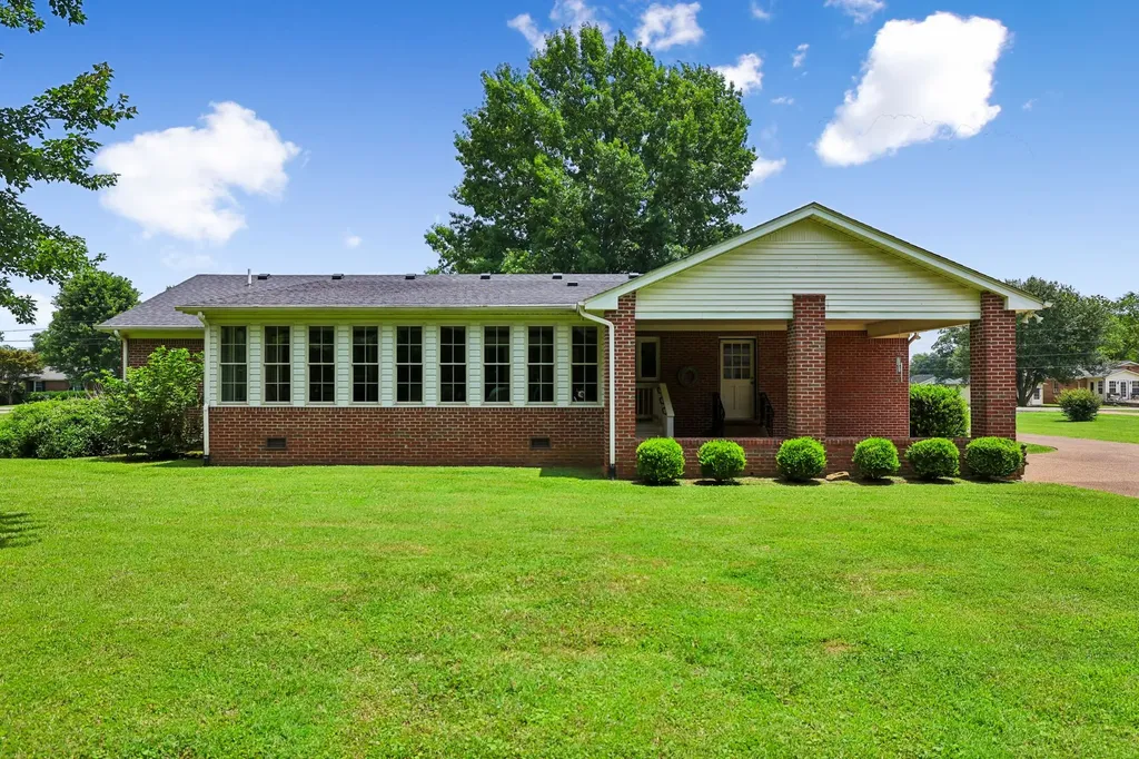 205 Crestview Street Chapel Hill TN 37034