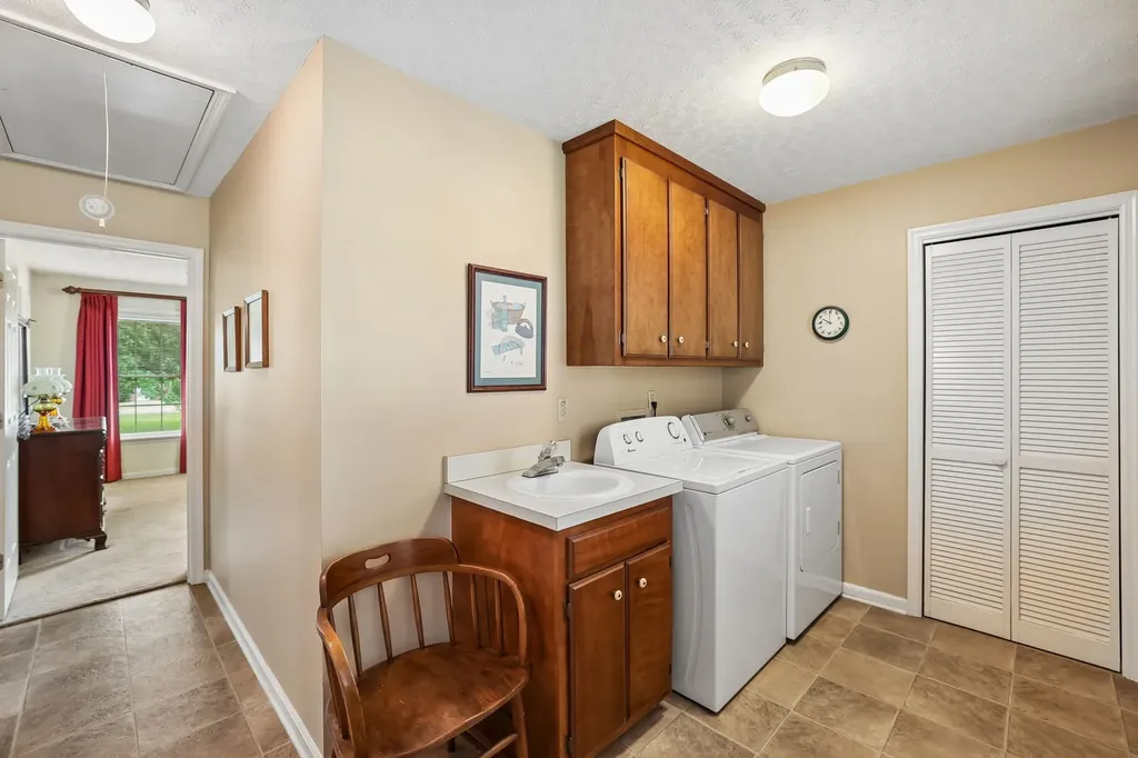 205 Crestview Street Chapel Hill TN 37034