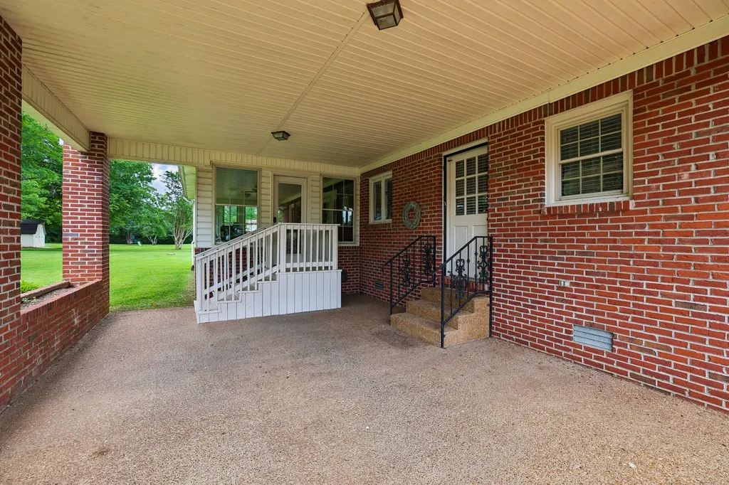 205 Crestview Street Chapel Hill TN 37034