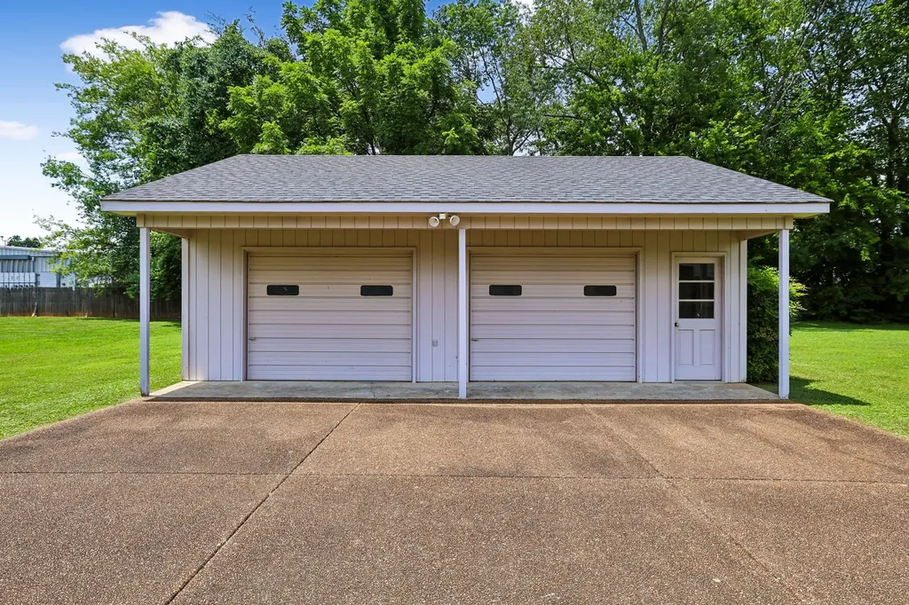 205 Crestview Street Chapel Hill TN 37034