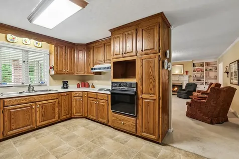 205 Crestview Street Chapel Hill TN 37034
