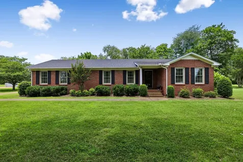 205 Crestview Street Chapel Hill TN 37034